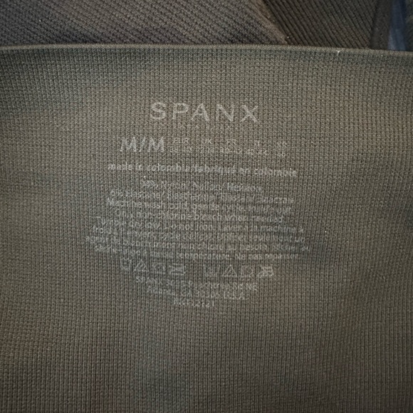 Spanx green camo leggings - Picture 2 of 3